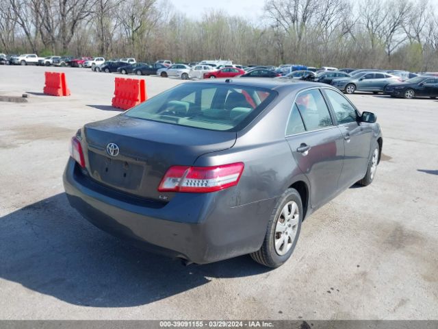 Photo 3 VIN: JTNBF3EK1B3011881 - TOYOTA CAMRY 