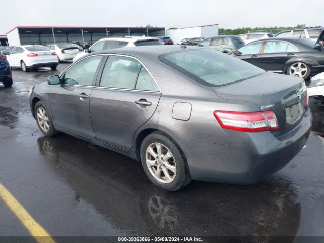 Photo 2 VIN: JTNBF3EK7A3000916 - TOYOTA CAMRY 