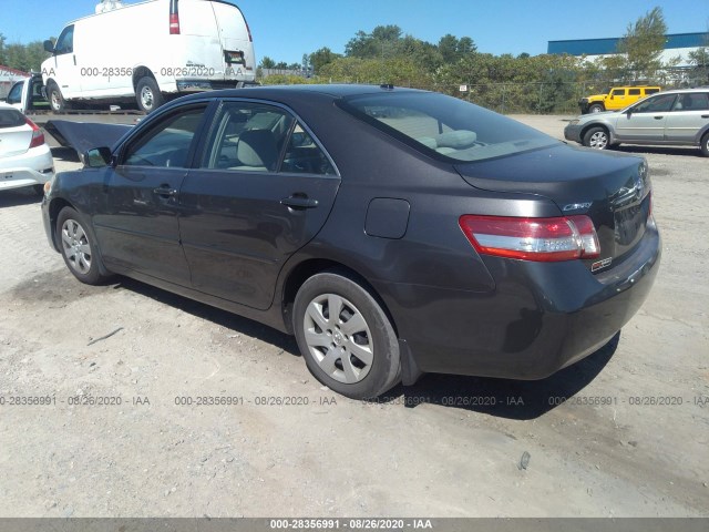 Photo 2 VIN: JTNBF3EK8A3000665 - TOYOTA CAMRY 