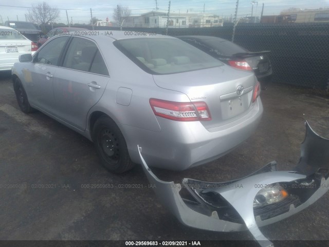 Photo 2 VIN: JTNBF3EKXB3006999 - TOYOTA CAMRY 