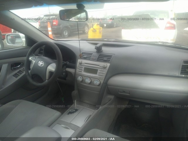 Photo 4 VIN: JTNBF3EKXB3006999 - TOYOTA CAMRY 