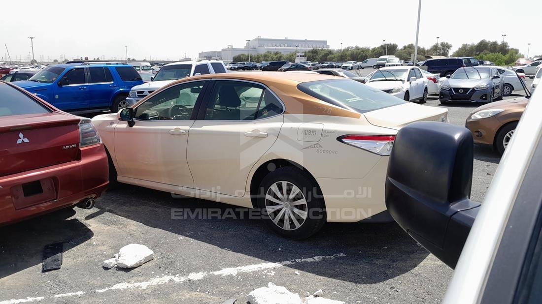 Photo 6 VIN: JTNBF9HK8J3011289 - TOYOTA CAMRY 