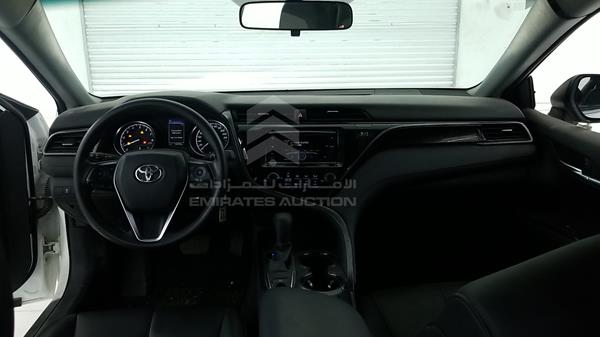 Photo 15 VIN: JTNBF9HK9K3042925 - TOYOTA CAMRY 