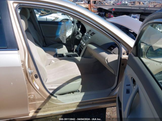 Photo 4 VIN: JTNBK3EK5A3050242 - TOYOTA CAMRY 