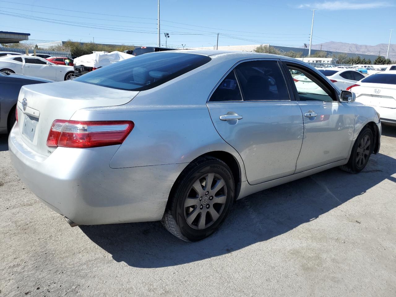 Photo 2 VIN: JTNBK46K173011743 - TOYOTA CAMRY 