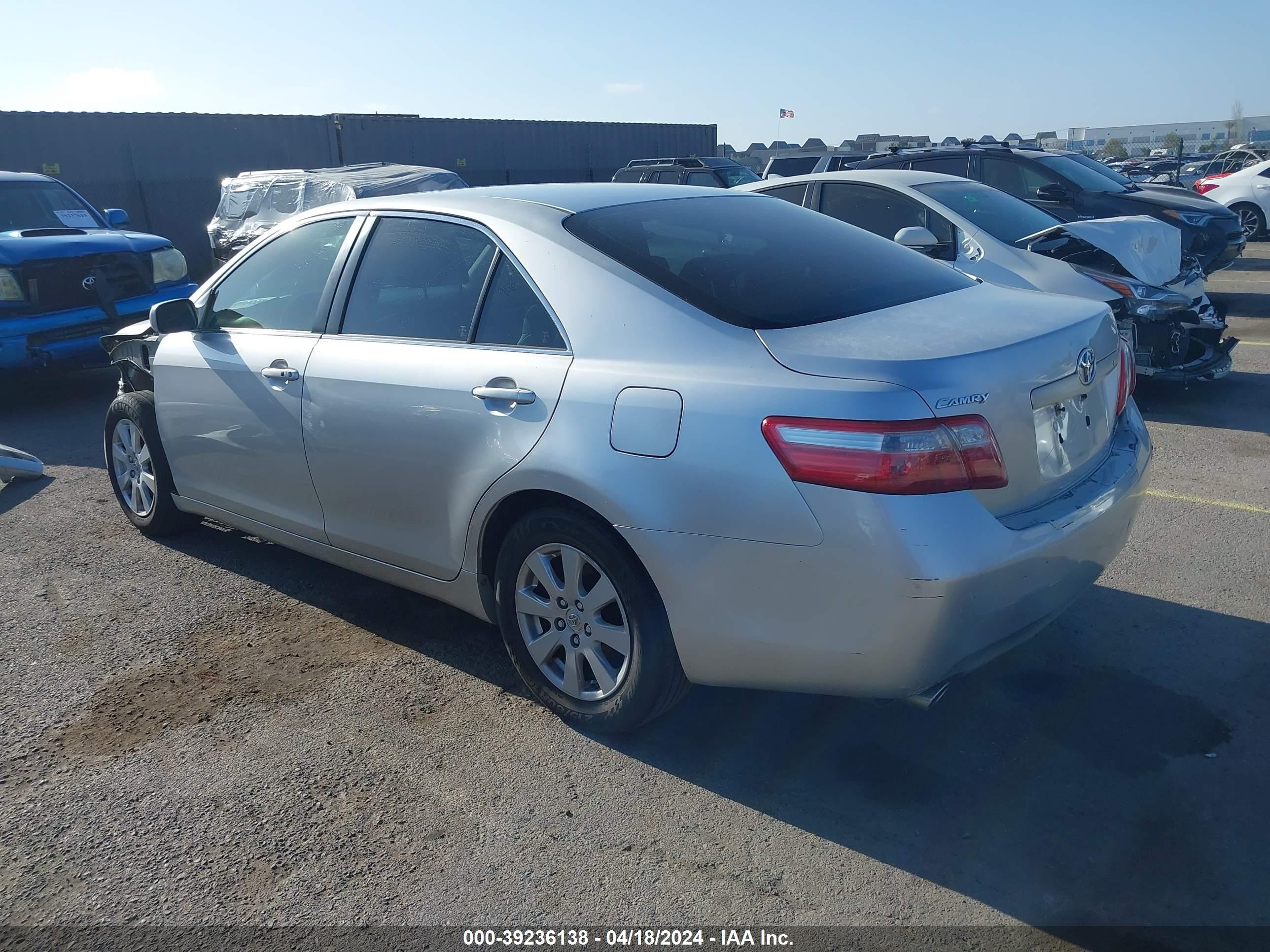 Photo 2 VIN: JTNBK46K173015114 - TOYOTA CAMRY 