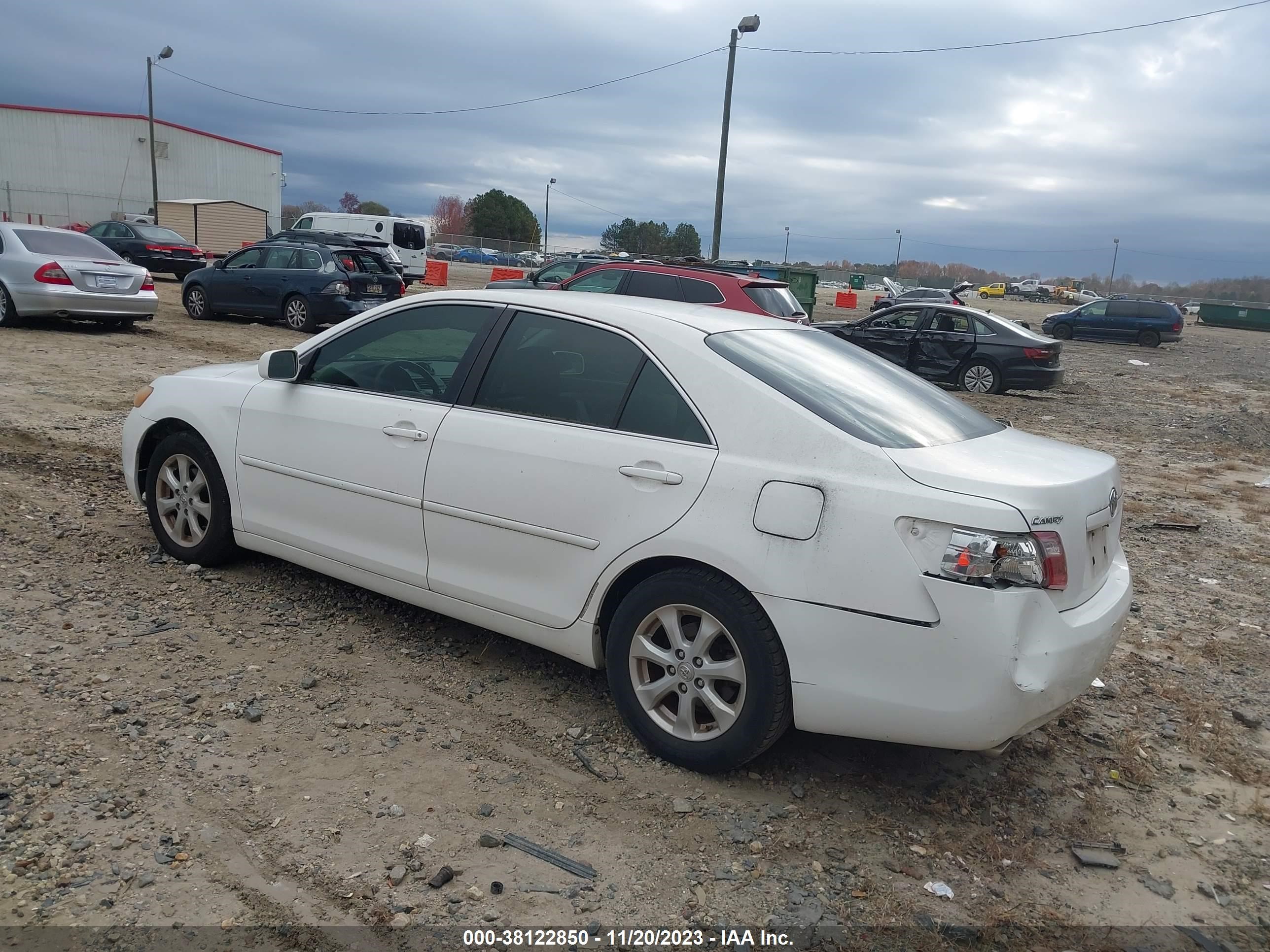 Photo 2 VIN: JTNBK46K773004778 - TOYOTA CAMRY 