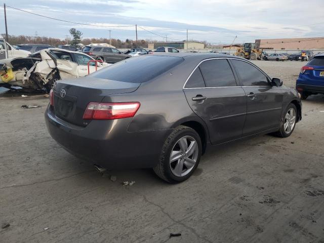 Photo 2 VIN: JTNBK46KX73010770 - TOYOTA CAMRY LE 