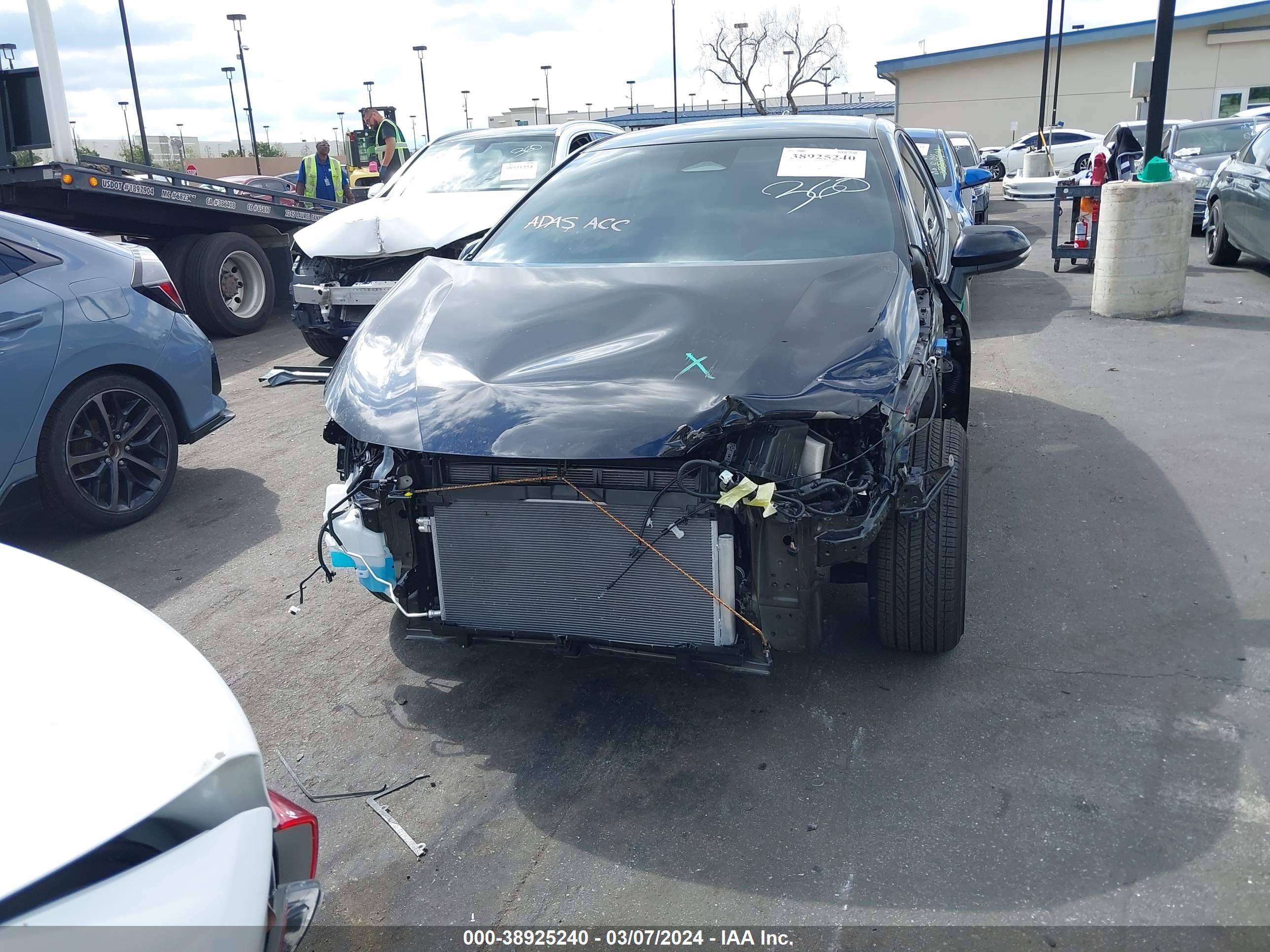 Photo 5 VIN: JTND4MBE0R3217481 - TOYOTA COROLLA 