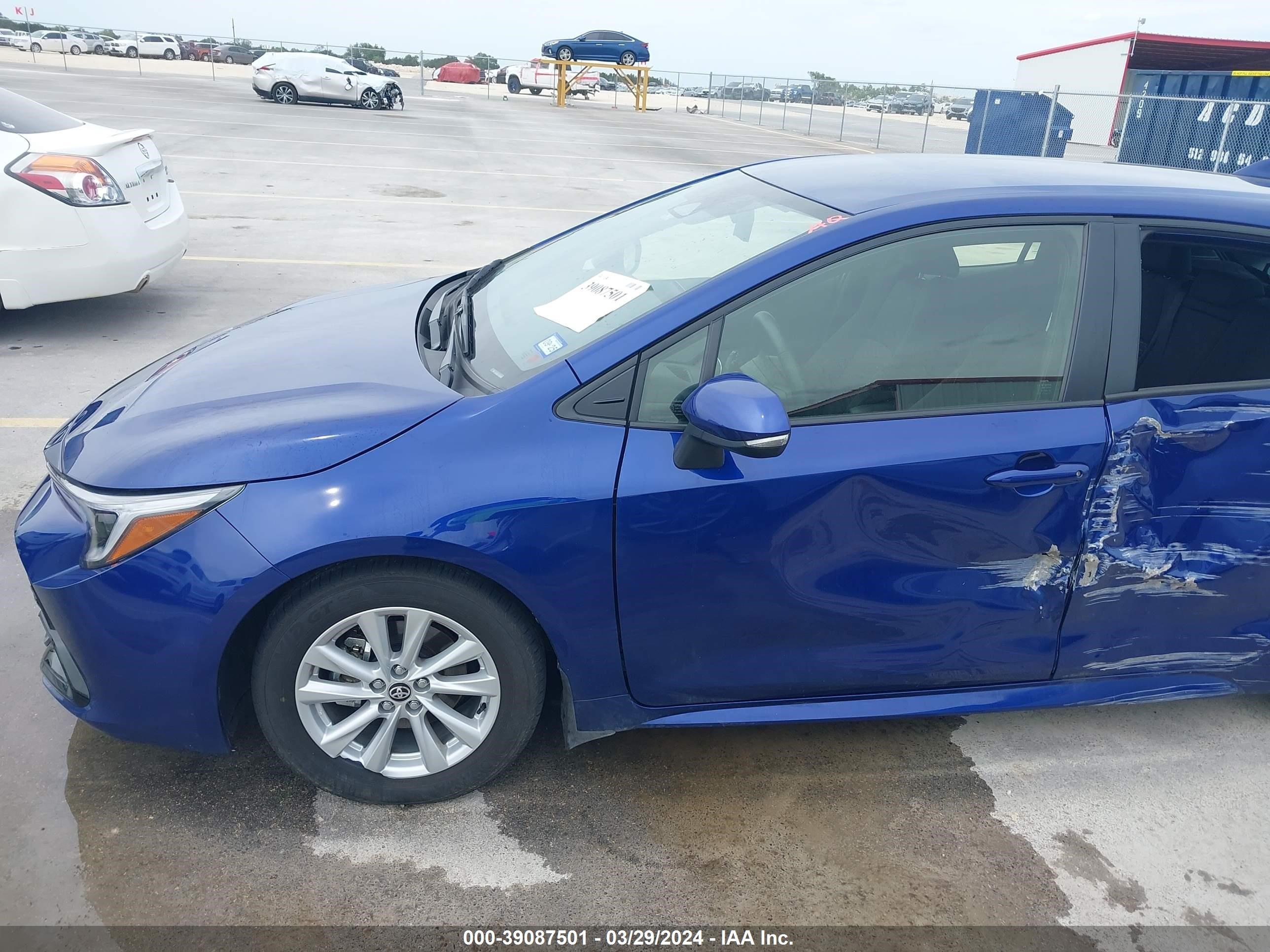 Photo 18 VIN: JTND4MBE1P3213503 - TOYOTA COROLLA 