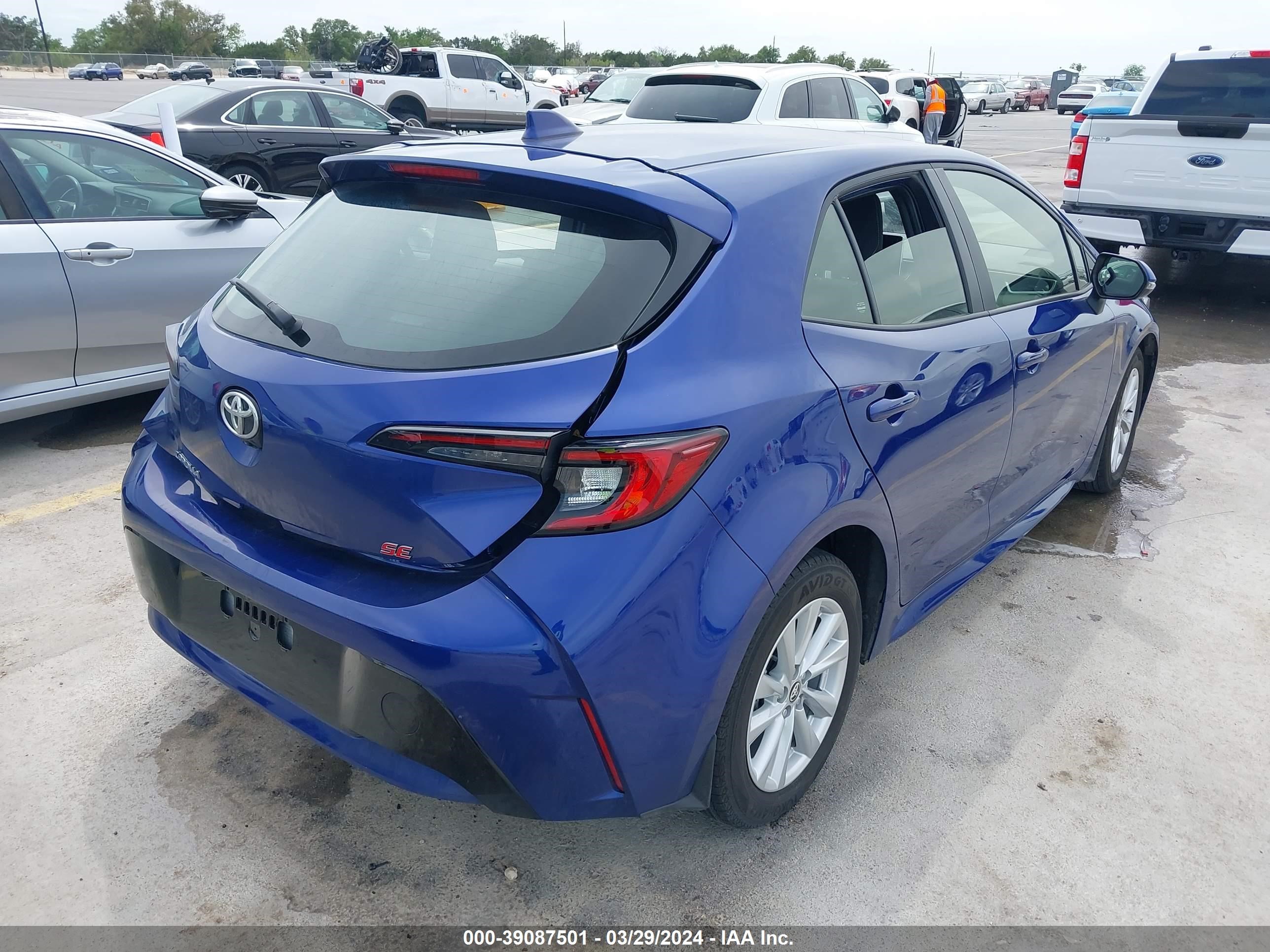 Photo 3 VIN: JTND4MBE1P3213503 - TOYOTA COROLLA 