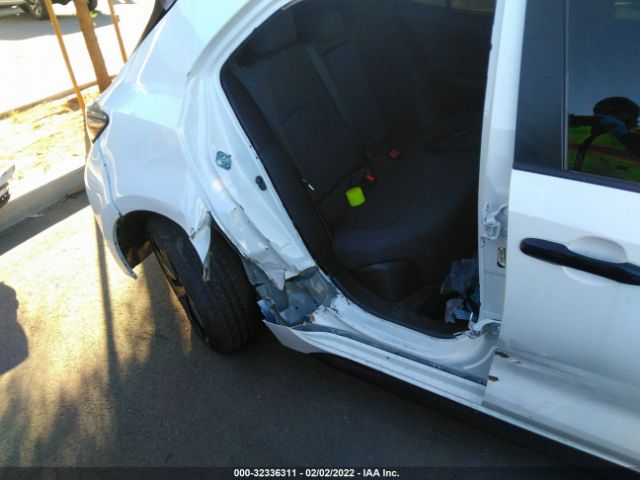 Photo 5 VIN: JTND4MBE2M3138189 - TOYOTA COROLLA HATCHBACK 