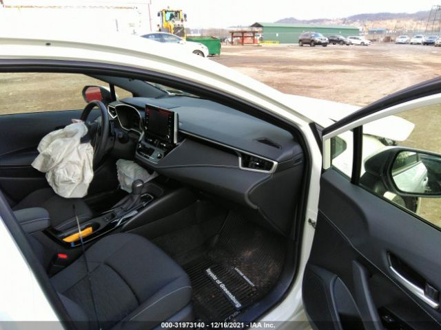 Photo 4 VIN: JTND4RBE8L3076759 - TOYOTA COROLLA HATCHBACK 