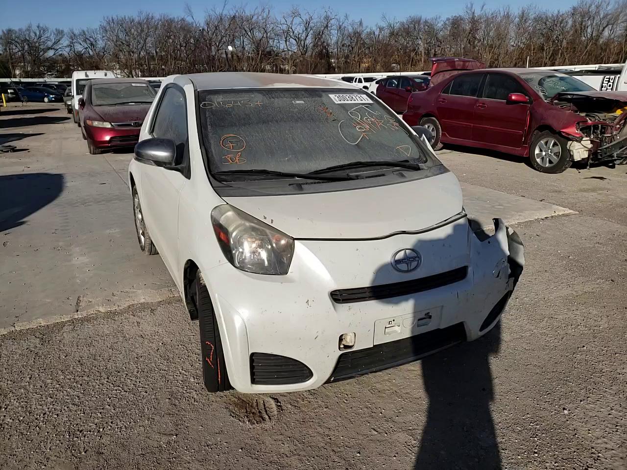 Photo 10 VIN: JTNJJXB00CJ016457 - TOYOTA SCION IQ 