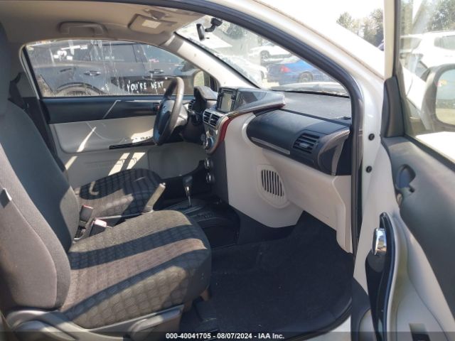 Photo 4 VIN: JTNJJXB07FJ030814 - TOYOTA SCION IQ 