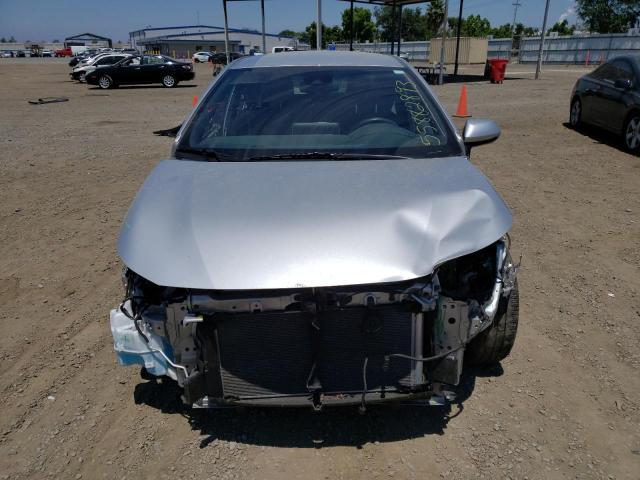 Photo 4 VIN: JTNK4RBE3K3063245 - TOYOTA COROLLA SE 