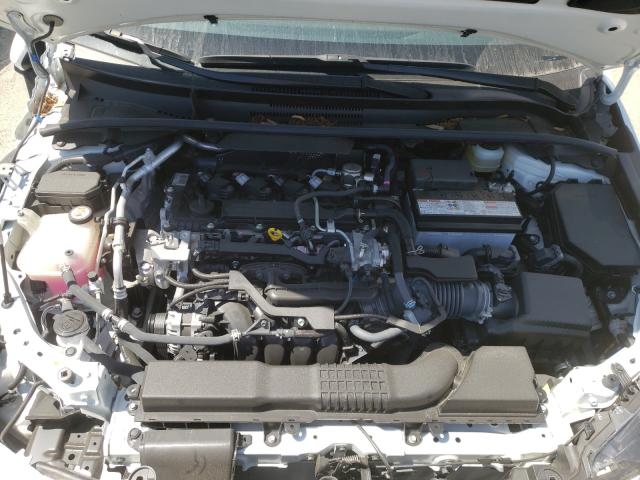 Photo 6 VIN: JTNK4RBE5K3042865 - TOYOTA COROLLA SE 