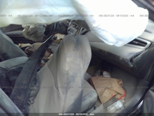 Photo 4 VIN: JTNK4RBE5K3045927 - TOYOTA COROLLA HATCHBACK 