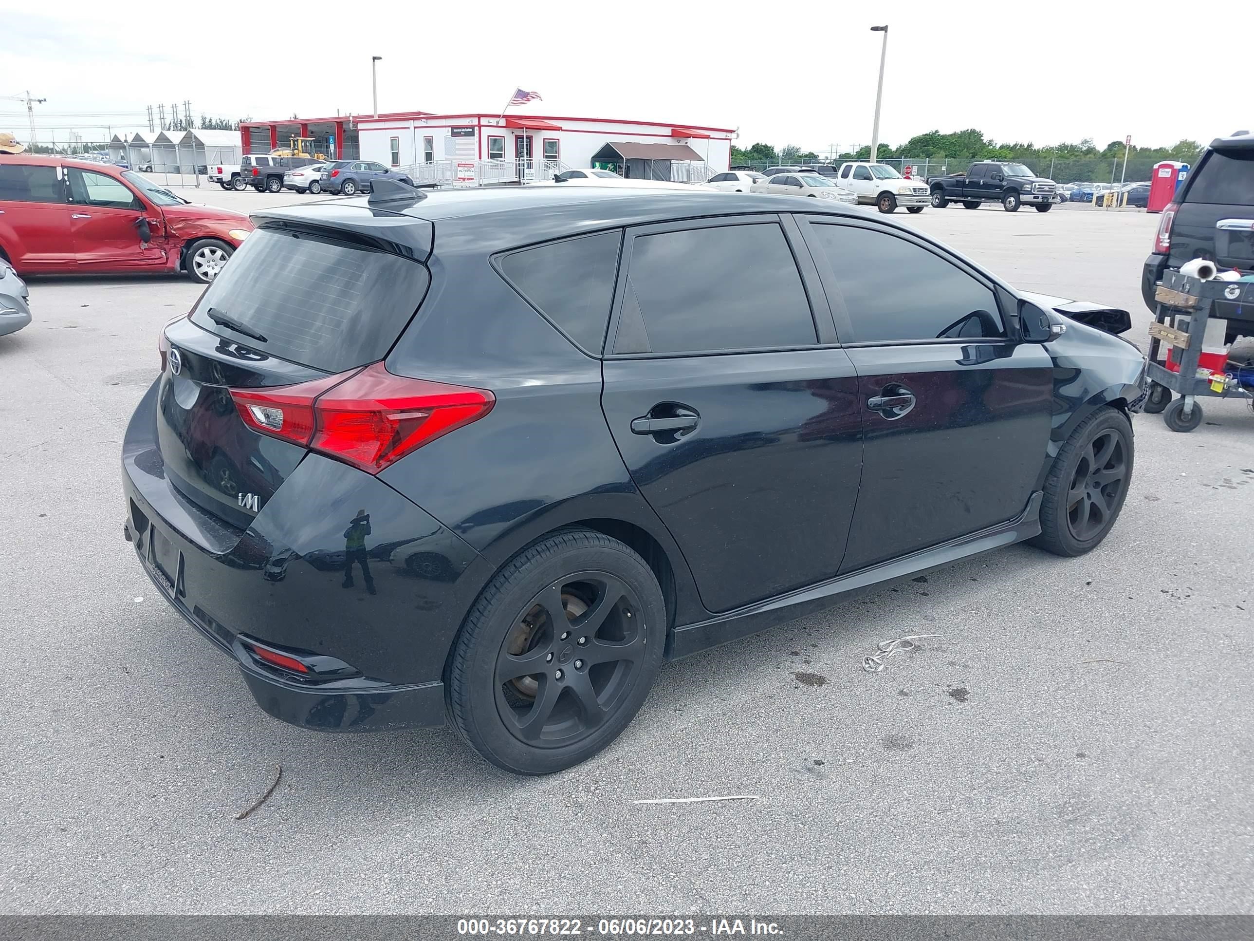 Photo 3 VIN: JTNKARJE0GJ516380 - SCION IM 