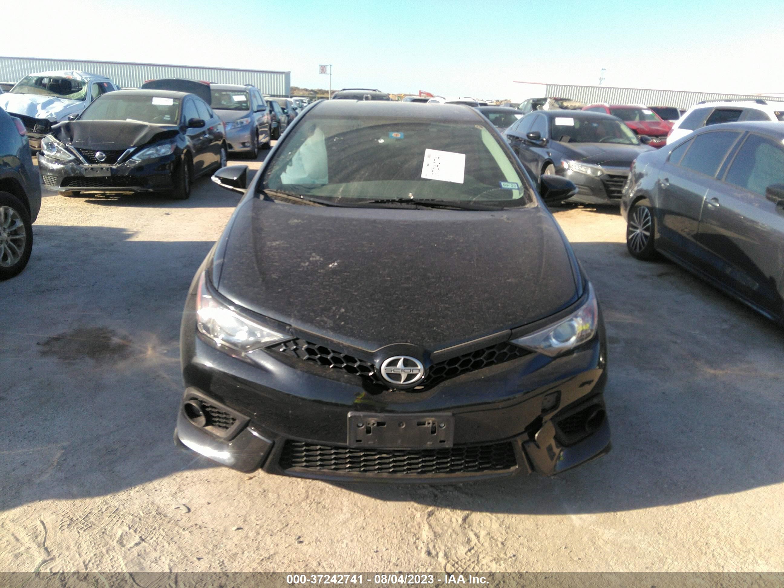 Photo 11 VIN: JTNKARJE4GJ520285 - SCION IM 