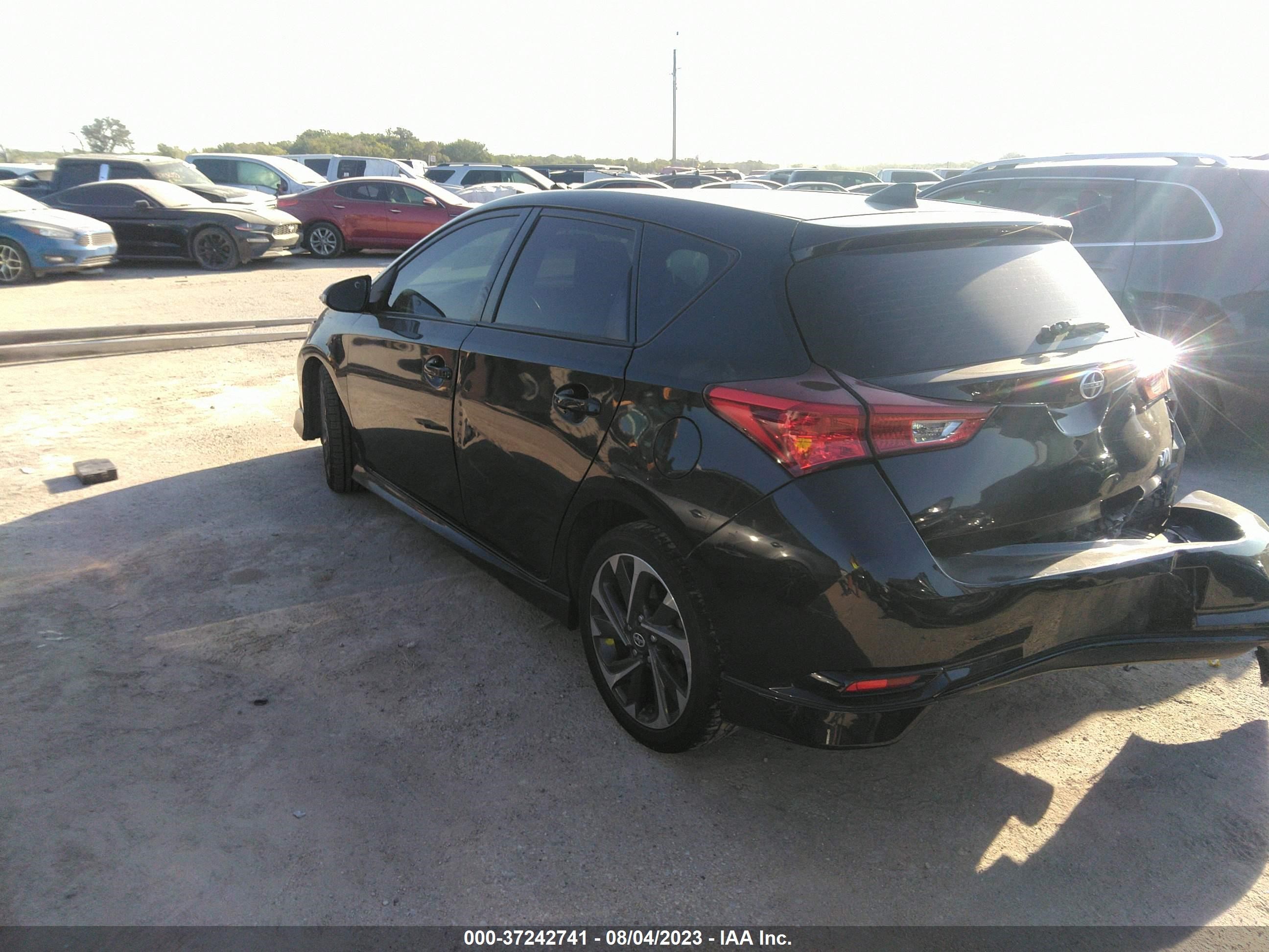 Photo 2 VIN: JTNKARJE4GJ520285 - SCION IM 