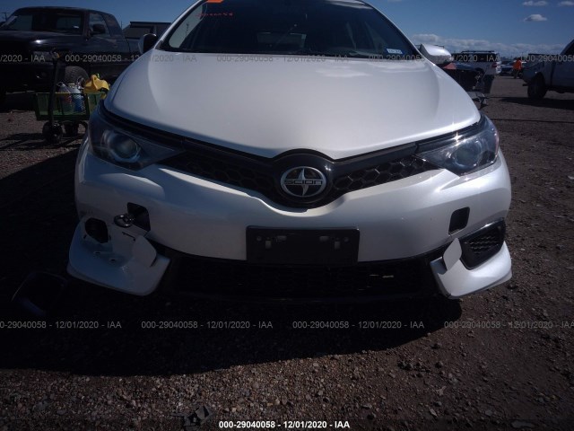 Photo 5 VIN: JTNKARJE7GJ512231 - SCION IM 