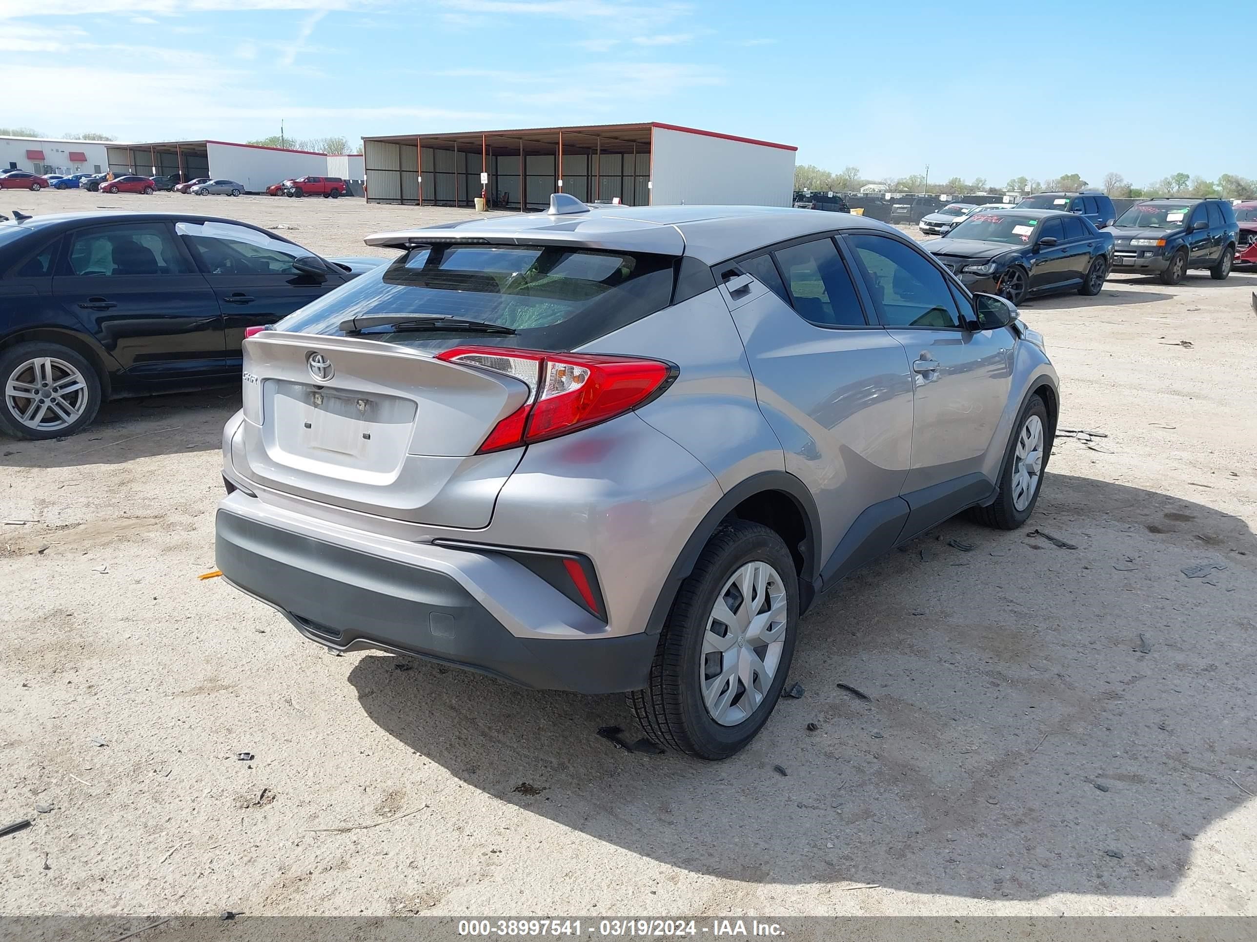 Photo 3 VIN: JTNKHMBX0K1056645 - TOYOTA C-HR 