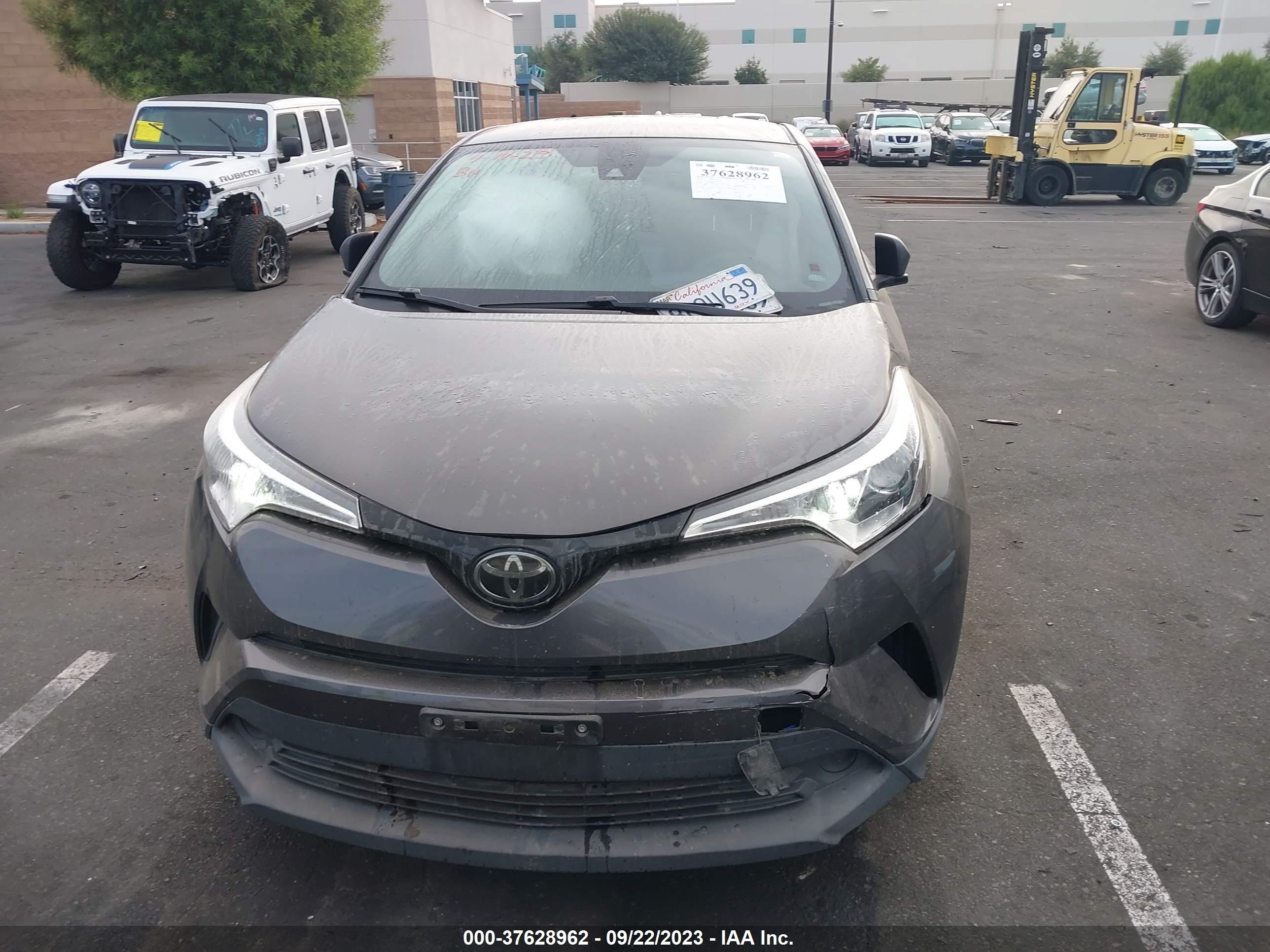 Photo 12 VIN: JTNKHMBX0K1062543 - TOYOTA C-HR 