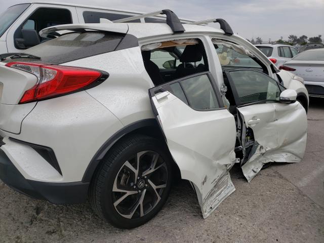 Photo 8 VIN: JTNKHMBX1J1010787 - TOYOTA C-HR XLE 