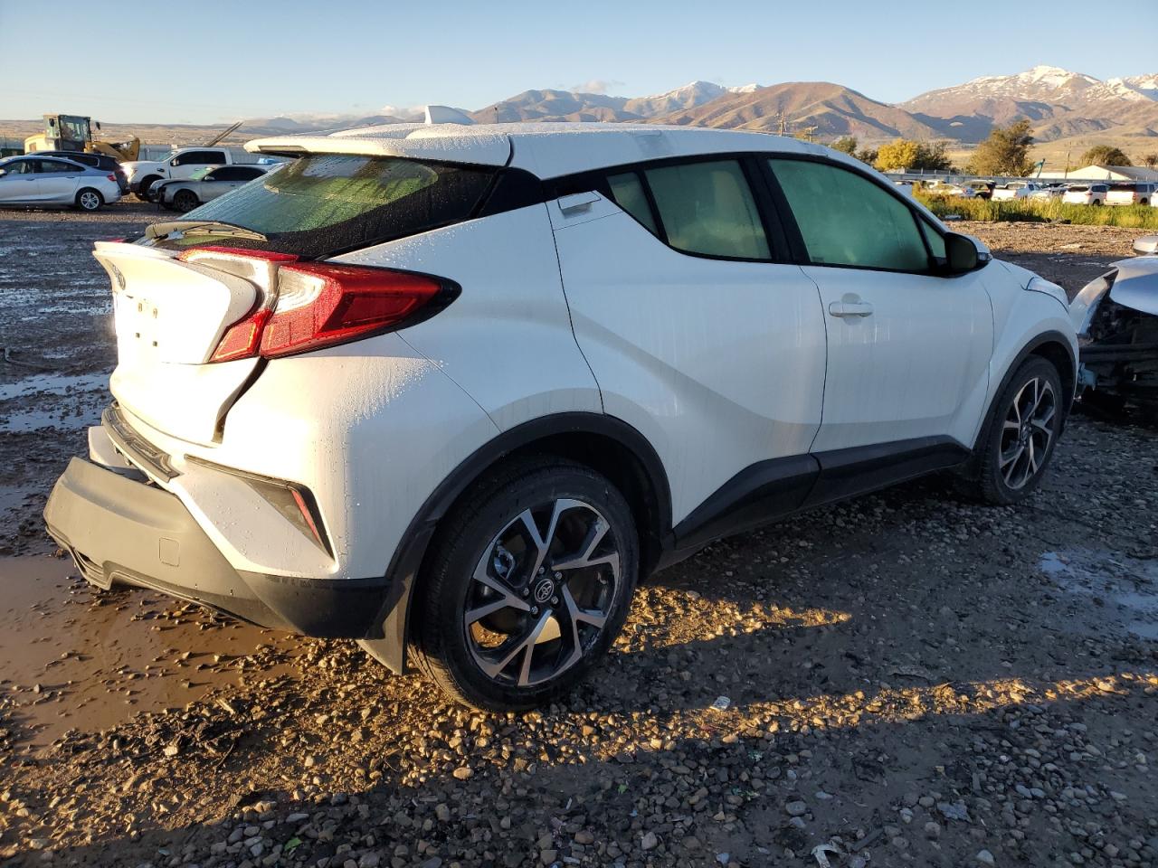 Photo 2 VIN: JTNKHMBX1L1092779 - TOYOTA C-HR 