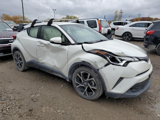 Photo 3 VIN: JTNKHMBX2K1033951 - TOYOTA C-HR XLE 