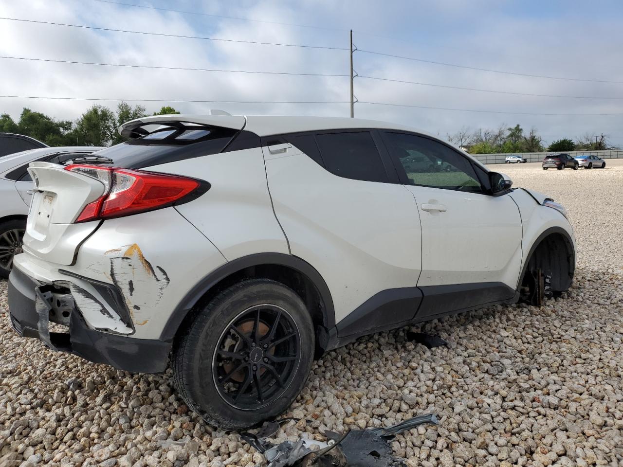 Photo 2 VIN: JTNKHMBX2M1125466 - TOYOTA C-HR 