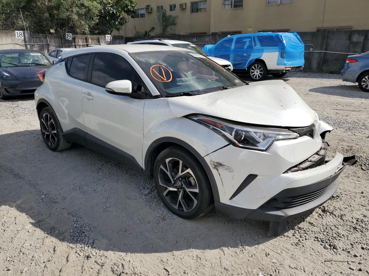 Photo 3 VIN: JTNKHMBX3K1024126 - TOYOTA C-HR 