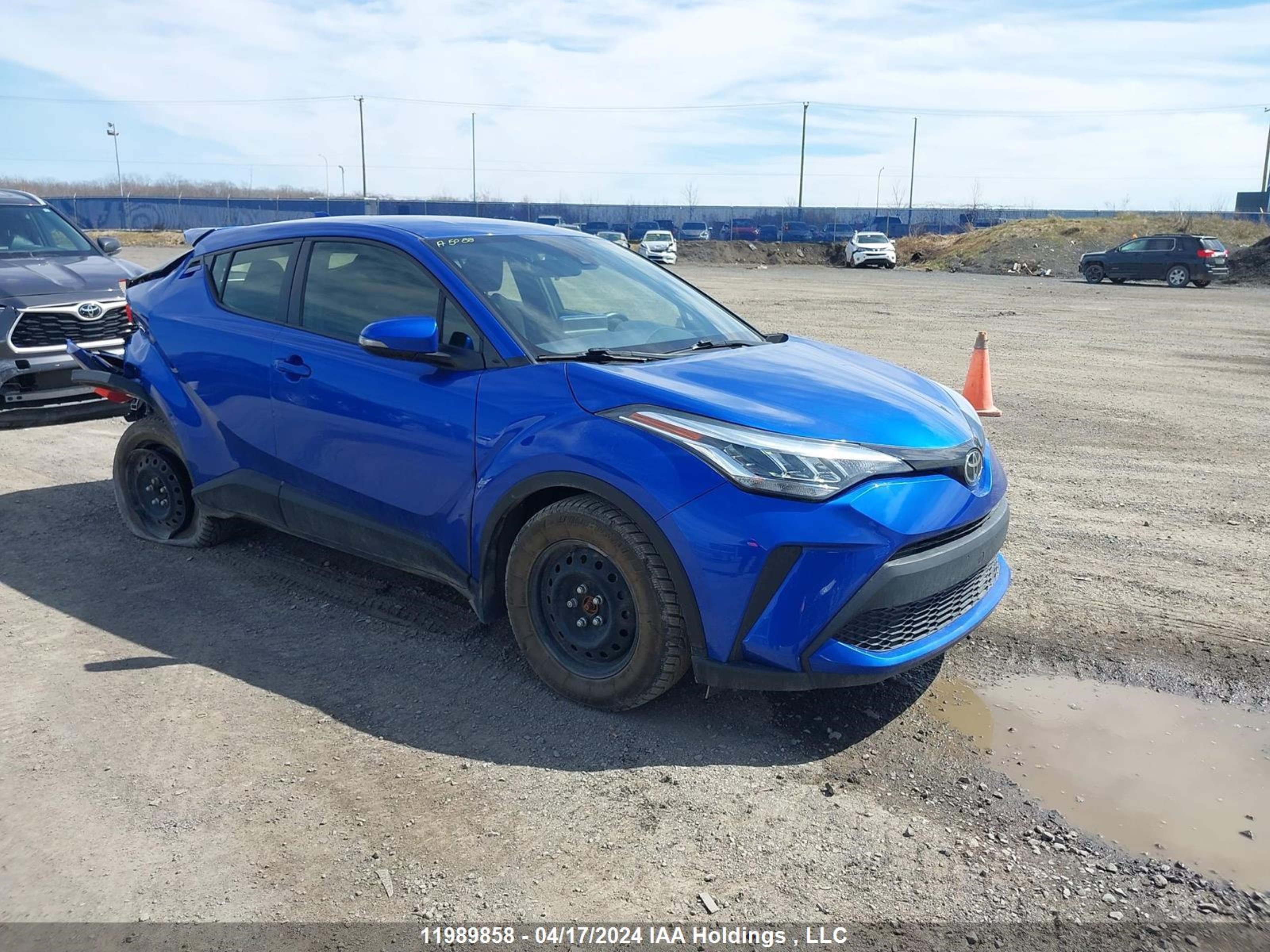 Photo 0 VIN: JTNKHMBX3L1074560 - TOYOTA C-HR 