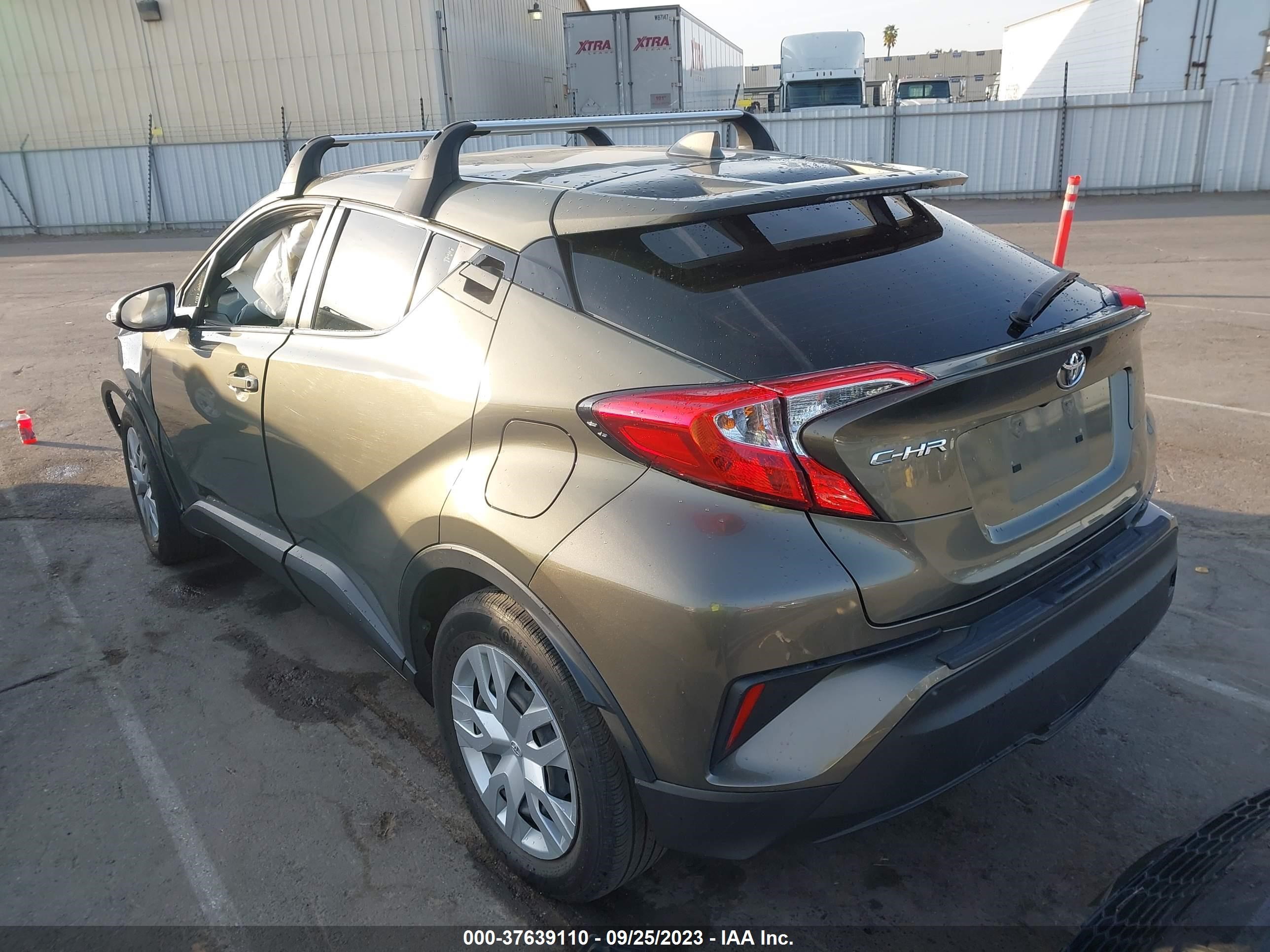 Photo 2 VIN: JTNKHMBX3M1125802 - TOYOTA C-HR 