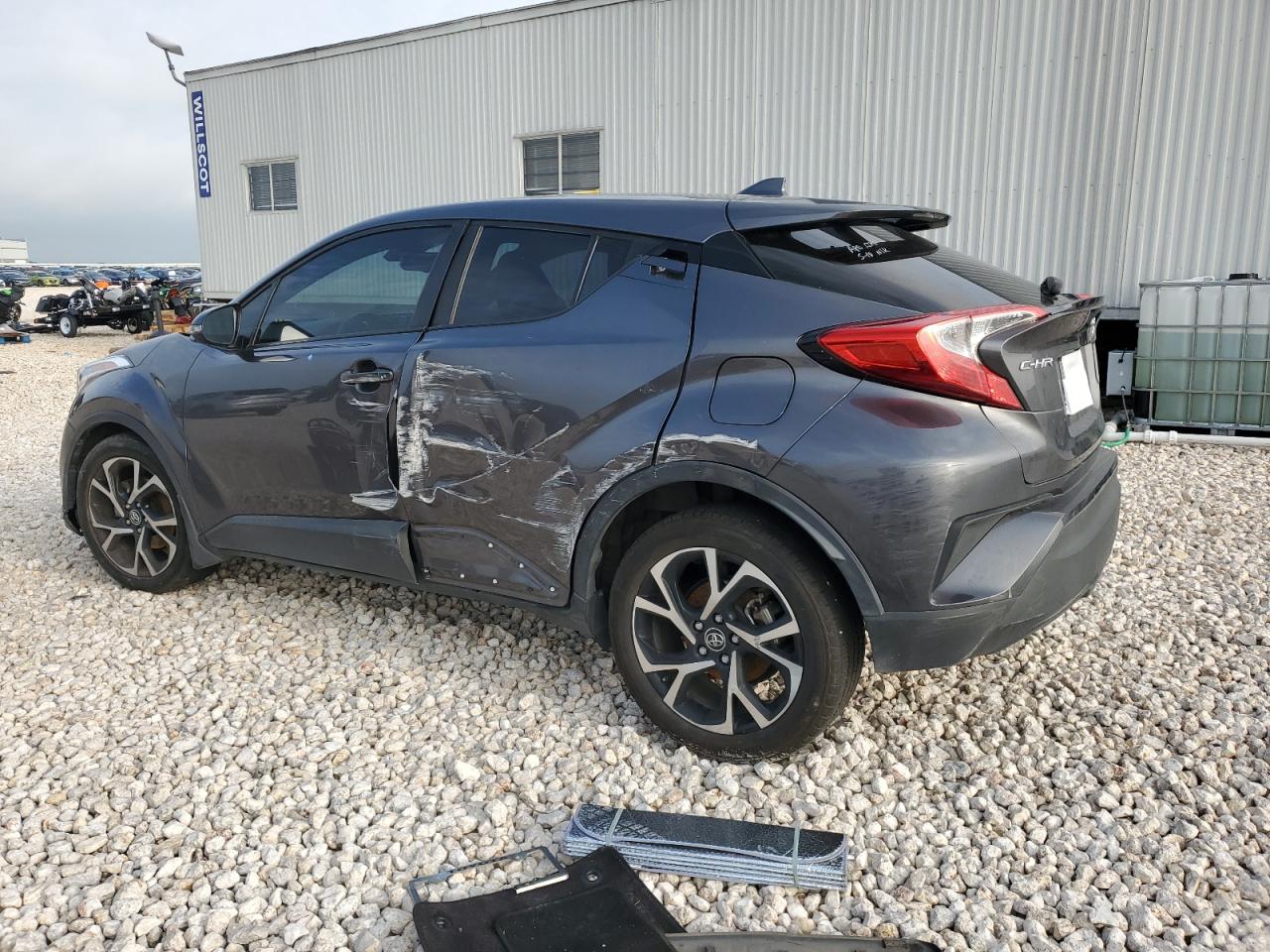 Photo 1 VIN: JTNKHMBX4J1001050 - TOYOTA C-HR 