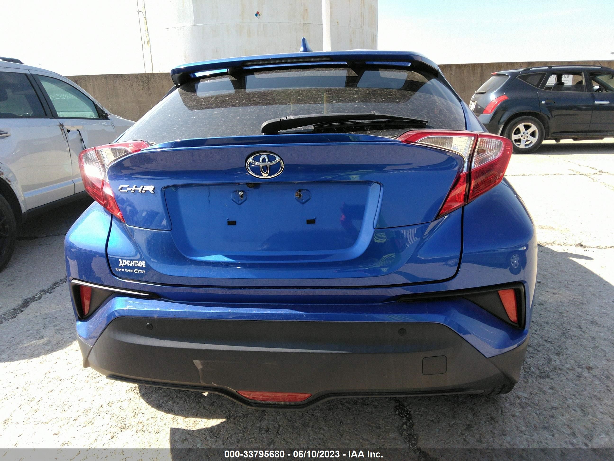 Photo 15 VIN: JTNKHMBX4J1005888 - TOYOTA C-HR 