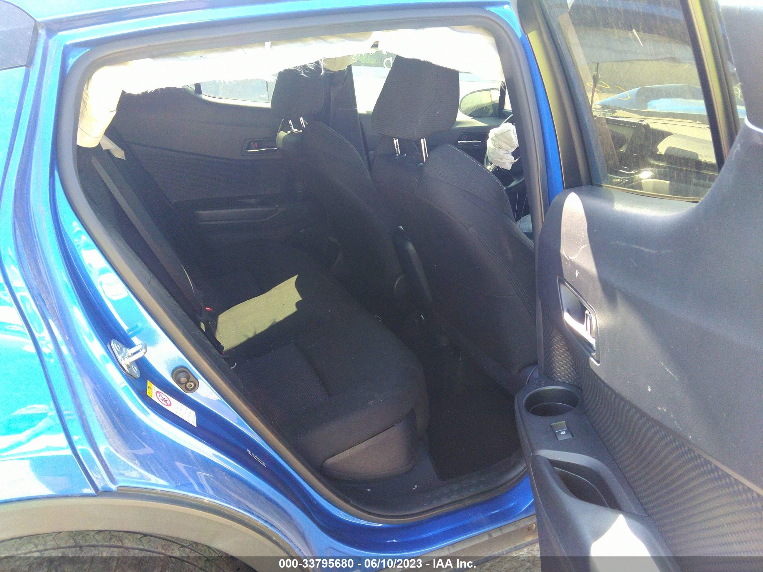 Photo 7 VIN: JTNKHMBX4J1005888 - TOYOTA C-HR 