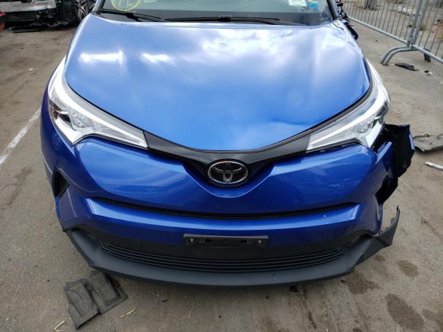 Photo 6 VIN: JTNKHMBX5J1009559 - TOYOTA C-HR XLE 