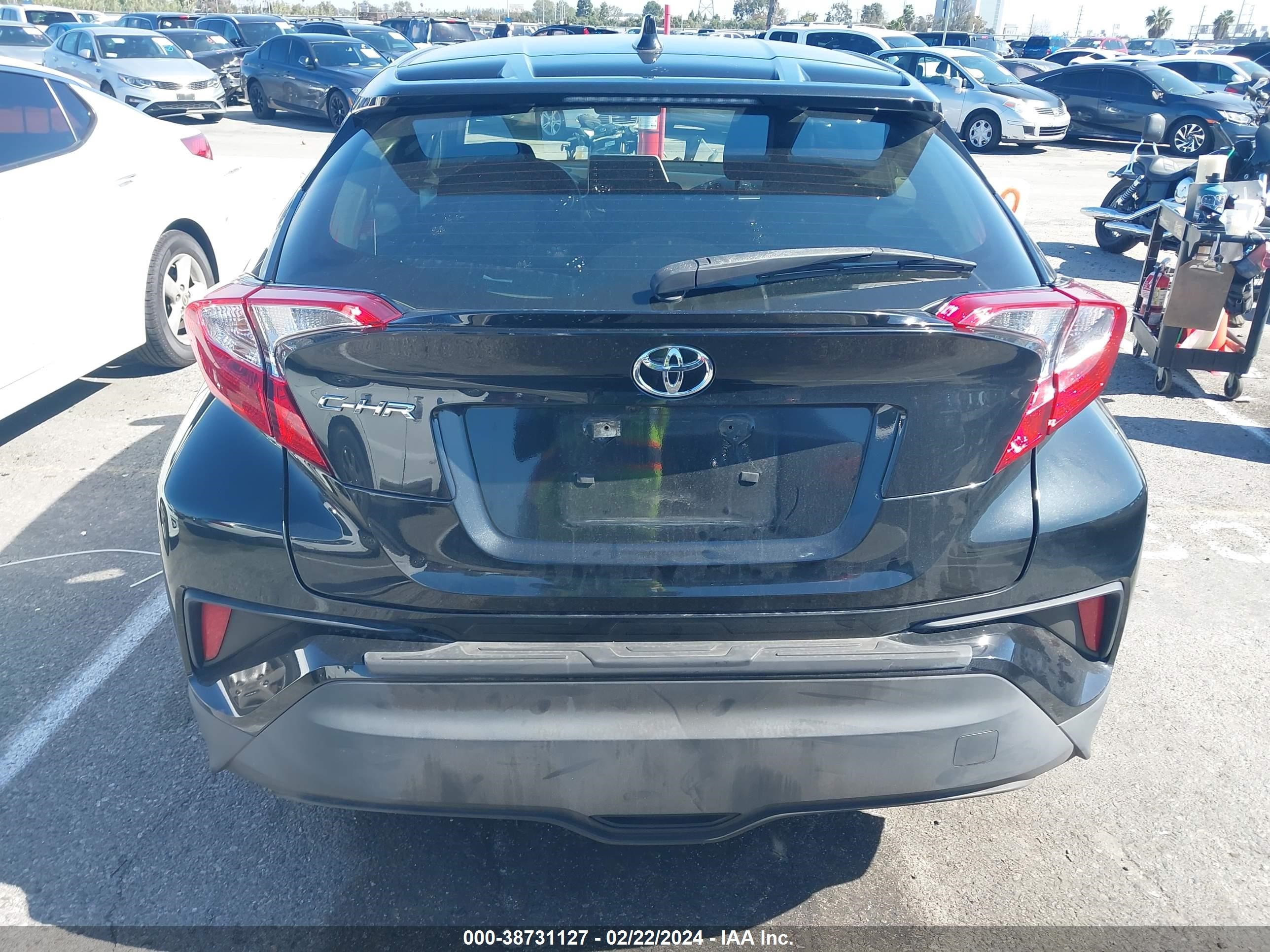 Photo 15 VIN: JTNKHMBX5L1080537 - TOYOTA C-HR 