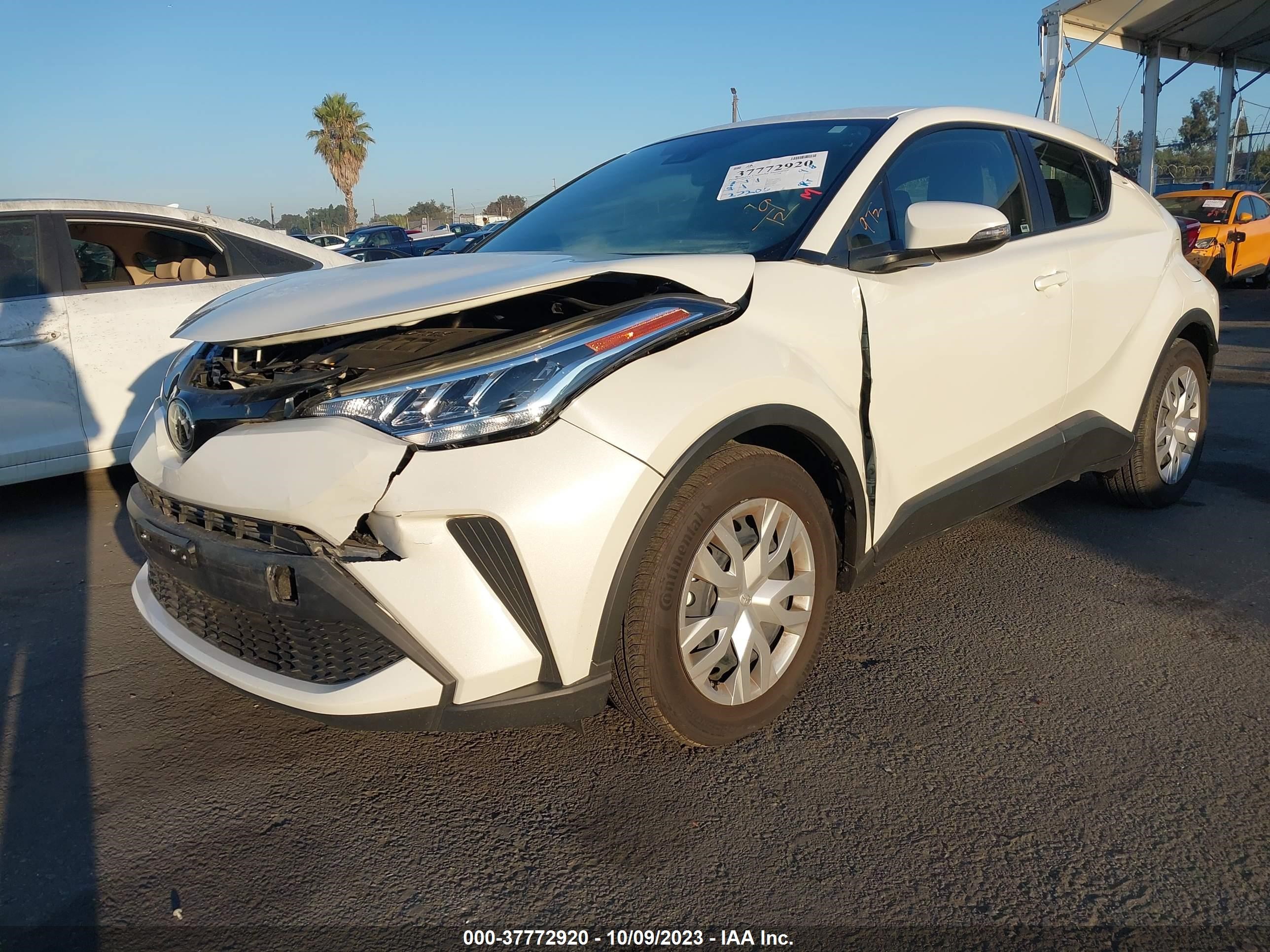 Photo 1 VIN: JTNKHMBX5M1111125 - TOYOTA C-HR 