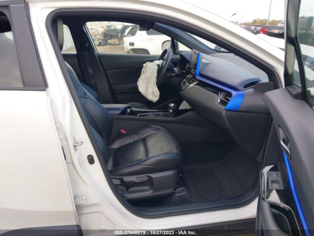 Photo 4 VIN: JTNKHMBX5M1111402 - TOYOTA C-HR 