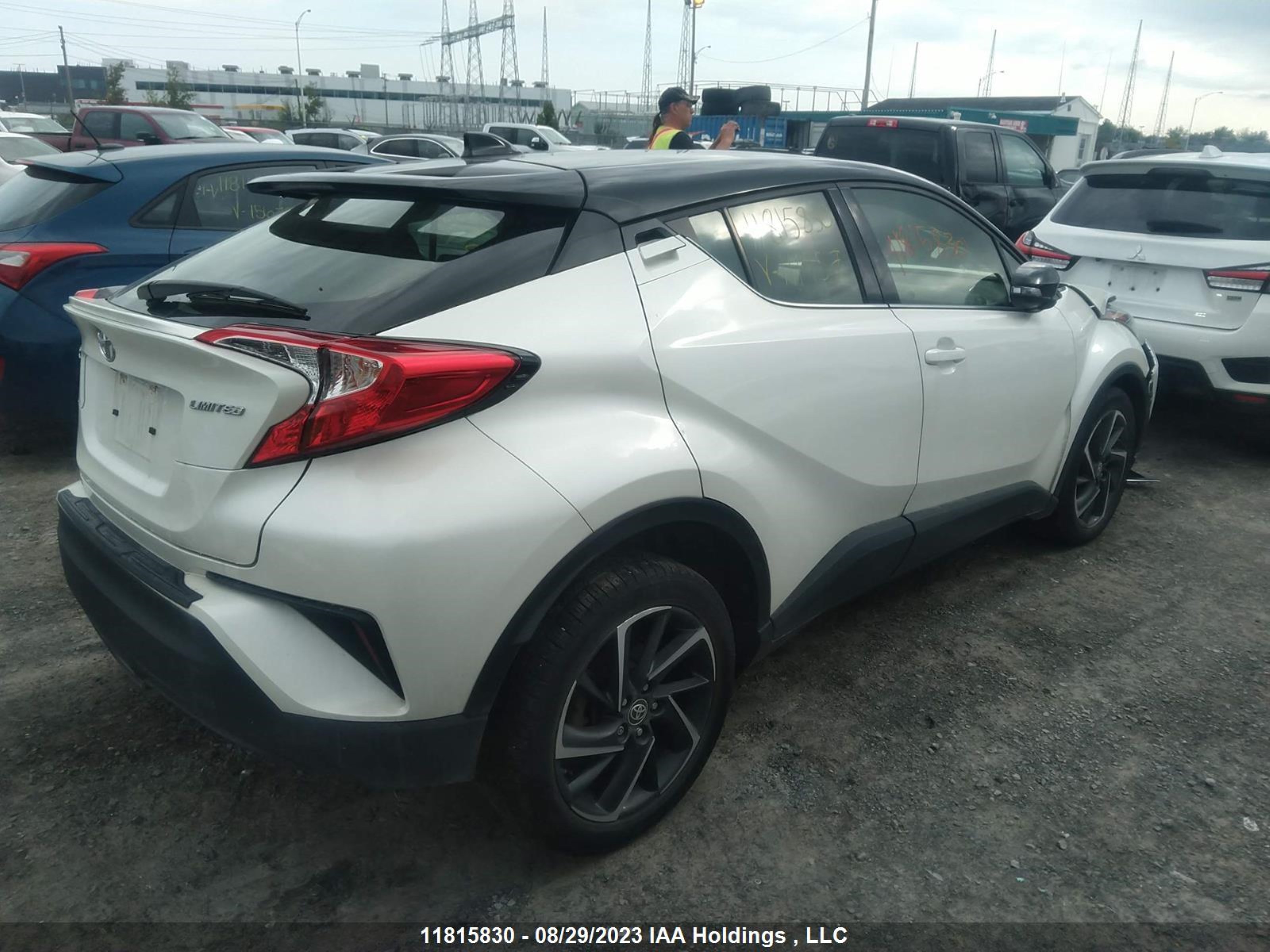 Photo 3 VIN: JTNKHMBX6M1111957 - TOYOTA C-HR 