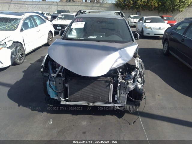 Photo 5 VIN: JTNKHMBX7K1042774 - TOYOTA C-HR 