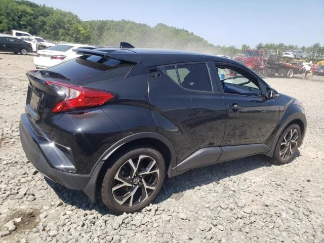 Photo 2 VIN: JTNKHMBX7L1090714 - TOYOTA C-HR XLE 