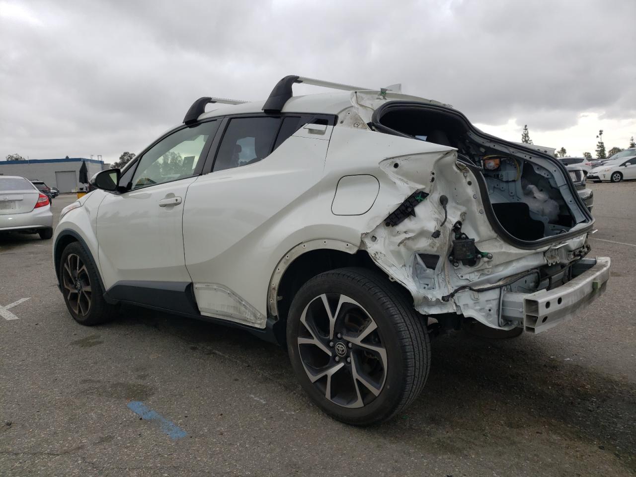 Photo 1 VIN: JTNKHMBX7L1093175 - TOYOTA C-HR 