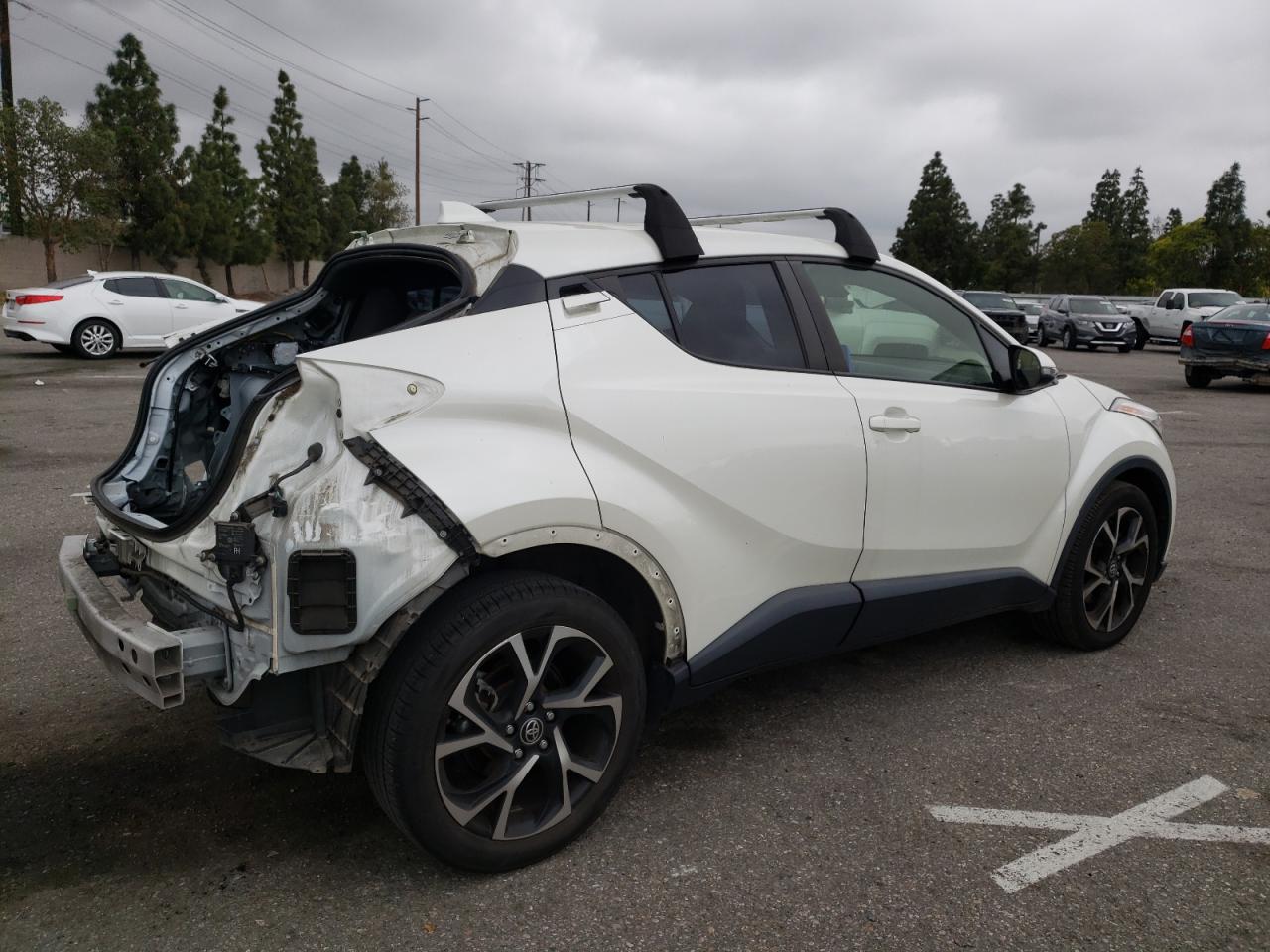 Photo 2 VIN: JTNKHMBX7L1093175 - TOYOTA C-HR 