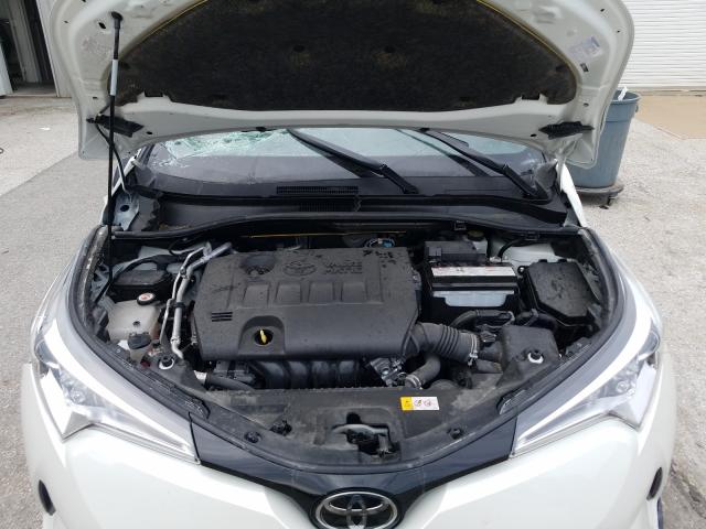 Photo 6 VIN: JTNKHMBX8K1049779 - TOYOTA C-HR XLE 