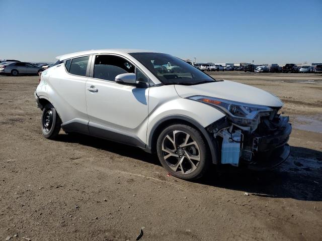 Photo 3 VIN: JTNKHMBX8K1052102 - TOYOTA C-HR XLE 