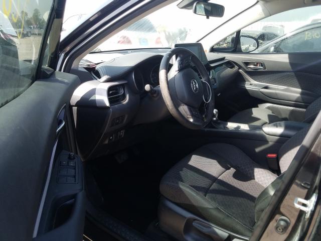 Photo 8 VIN: JTNKHMBX8L1066924 - TOYOTA C-HR XLE 